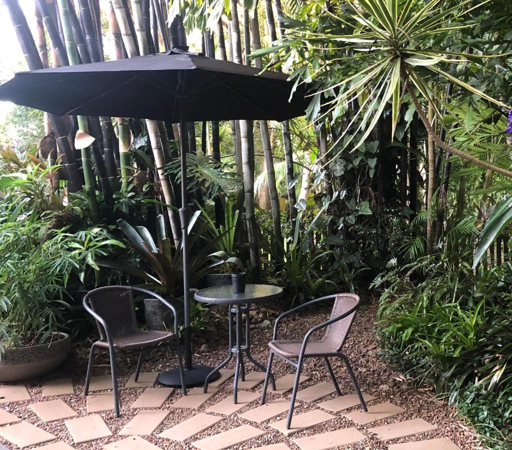 Eden Rest Panzió Cooroy Kültér fotó